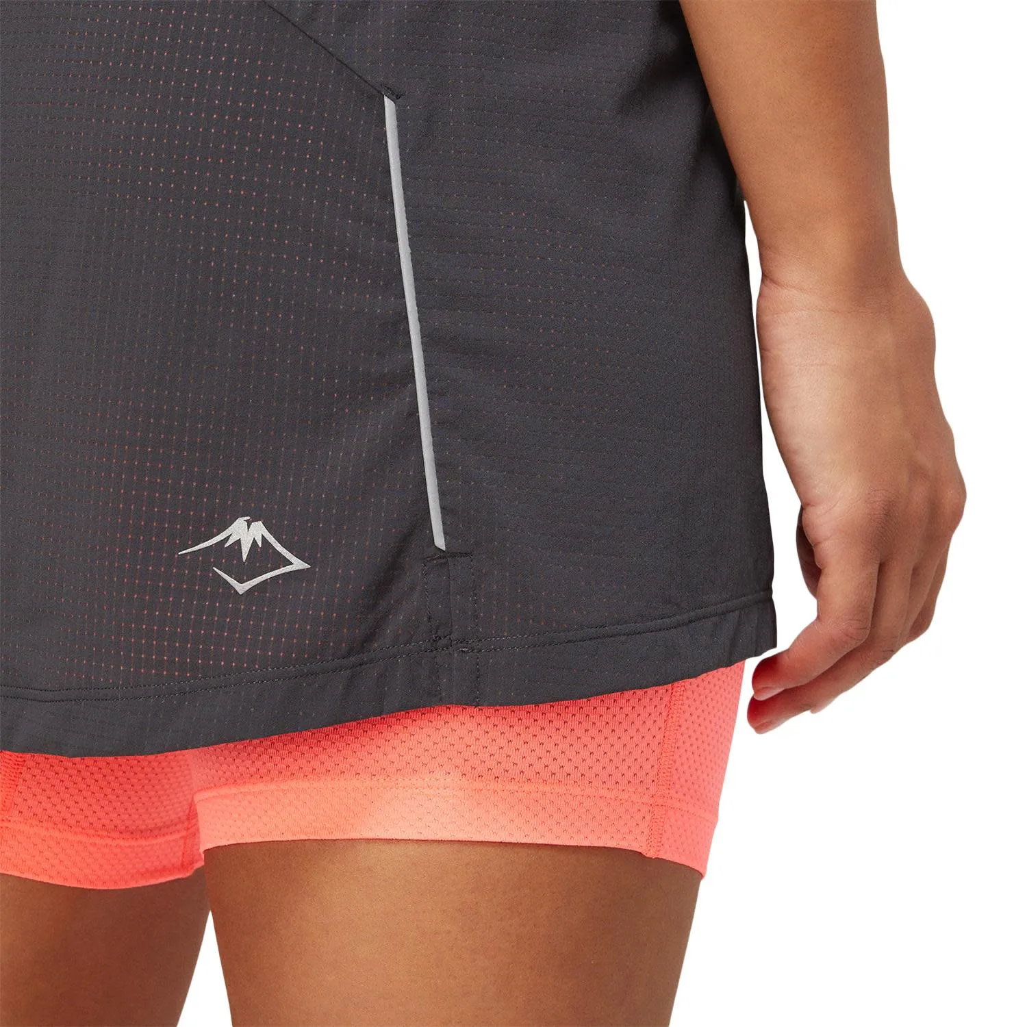 Asics Women's Fujitrail Skort Graphite Grey/Blazing Coral | Buy Asics Women's Fujitrail Skort Graphite Grey/Blazing Co