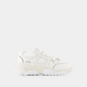 Axel Arigato  Catfish Sneakers - Axel Arigato - White - Leather