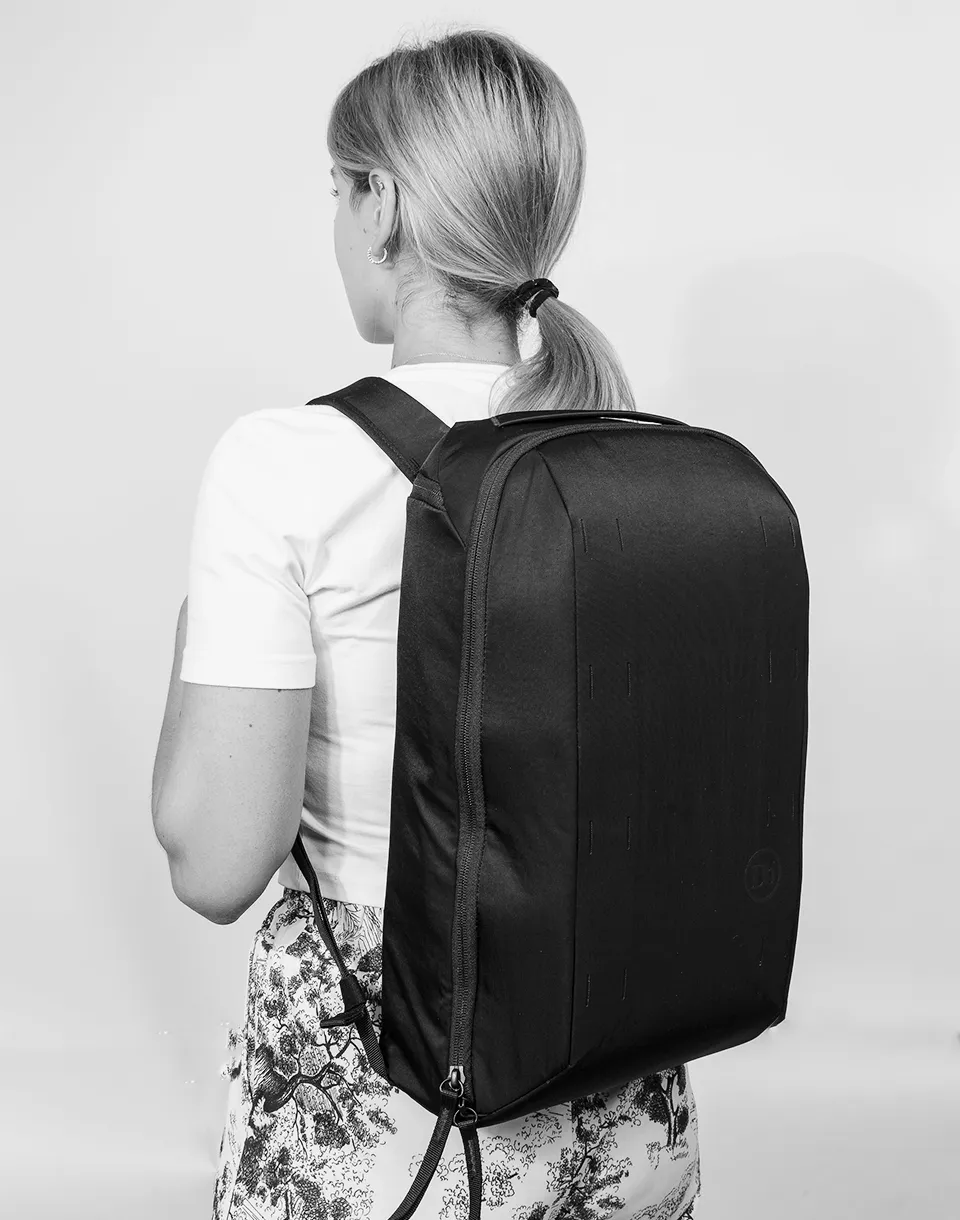 Db Freya Backpack 16L Black Out