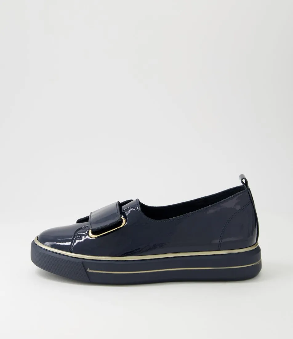 DJANGO & JULIETTE Yummie Navy Patent Leather Sneakers