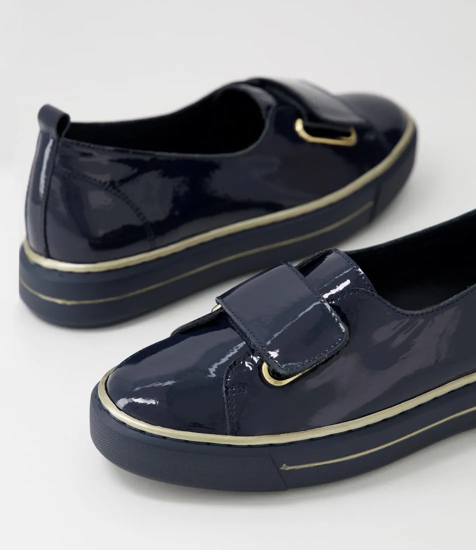 DJANGO & JULIETTE Yummie Navy Patent Leather Sneakers