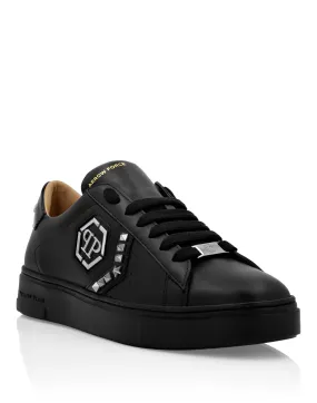 Lo-Top Leather Arrow Force Sneakers