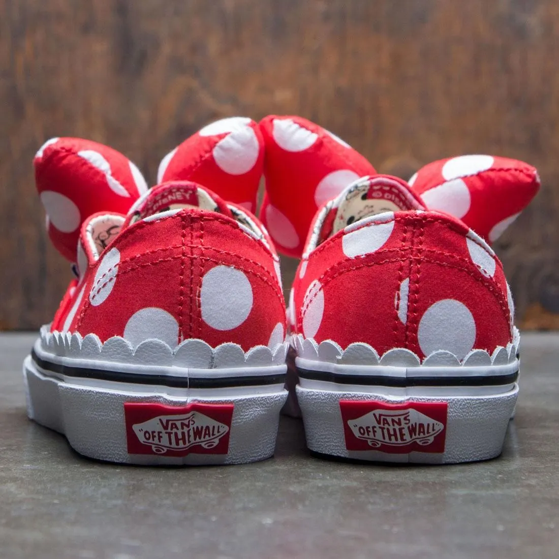 Vans x Disney Big Kids Classic Authentic Gore - Minnie (red / white bow)