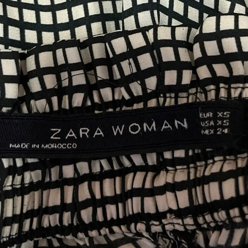 Zara Women's White Black Checkered Tapered Pull On Paperbag Trousers Pants XS